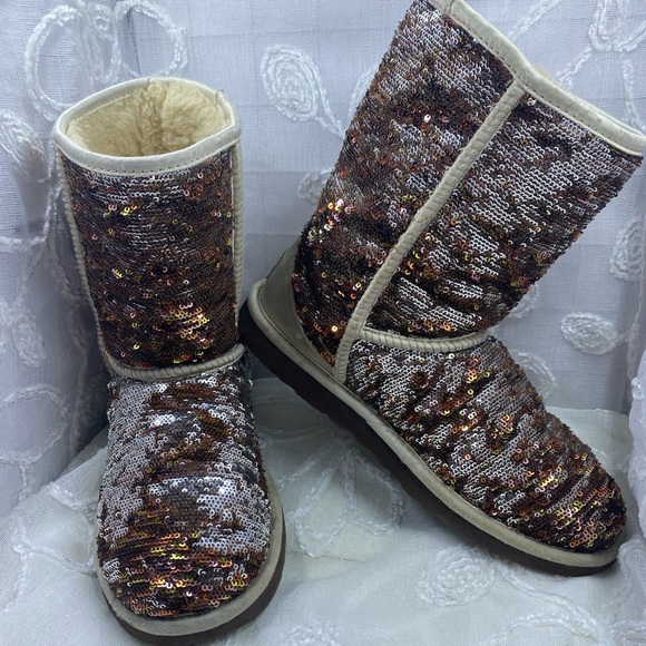 UGG Shoes - UGG Classic Sequin Fur Lined Boot Size 7